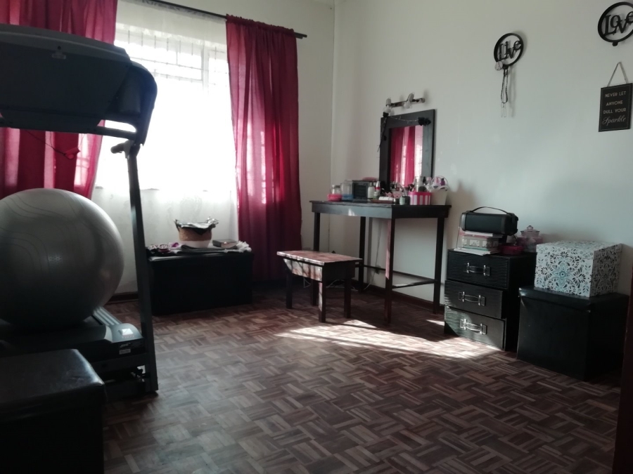 4 Bedroom Property for Sale in Roodia Free State
